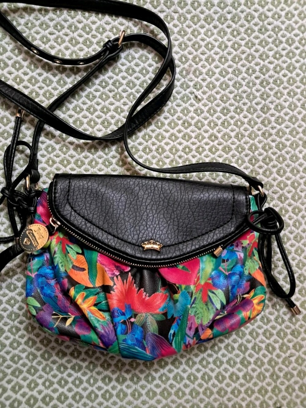 Juicy Couture Tropical  Crossbody Bag  EUC
